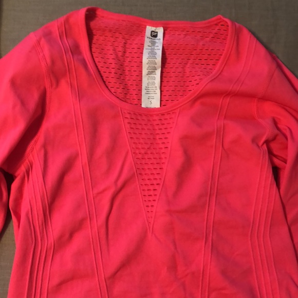 Fabletics long slv workout top neon coral/pink S - Picture 4 of 5